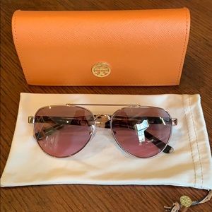 COPY - Tory Burch Aviators